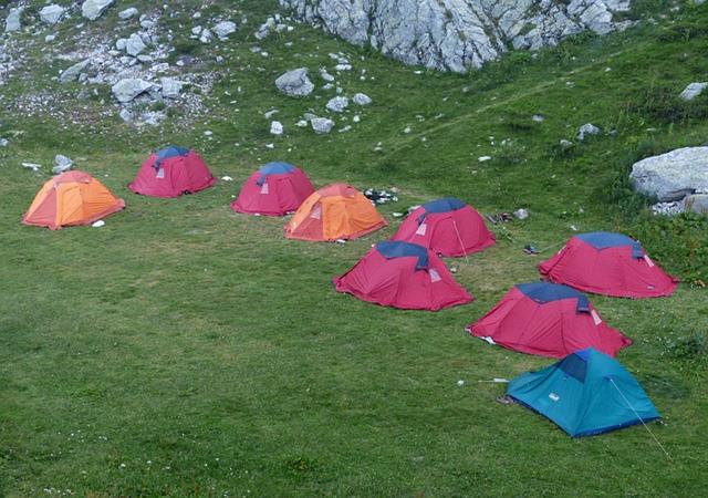Places To Visit In Kanatal Heights Camp