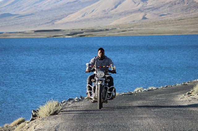 Leh To Nubra Valley In One Day And Nubra Valley To Pangong Lake Via Wari La