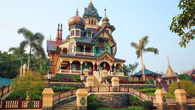 Mystic Point Hong Kong Disneyland Tour