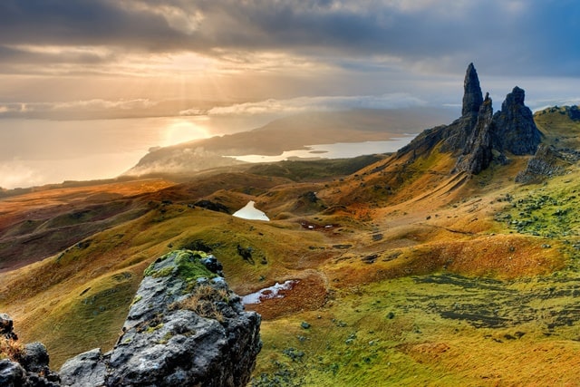 Enjoy The Scenic View Of Isle Of Skye