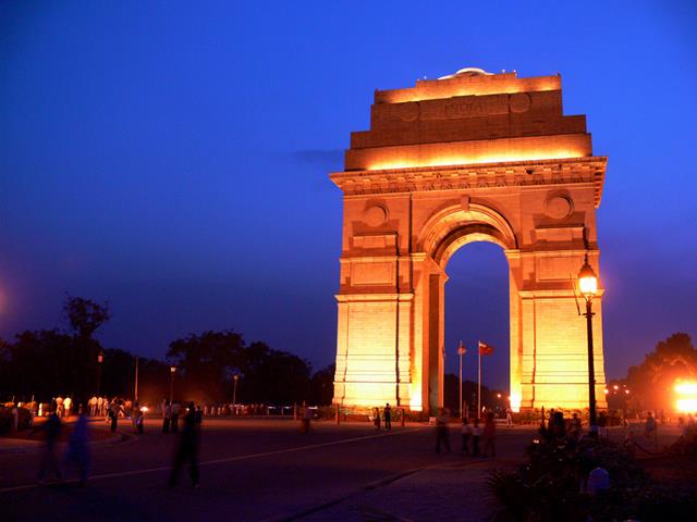 Facts And Features Of India Gate