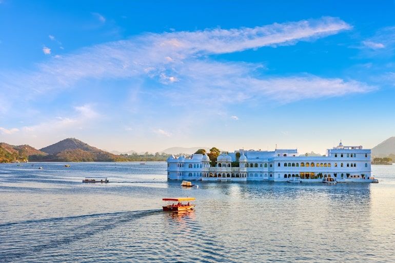 Take A Boat Ride In Lake Pichola Udaipur