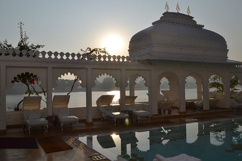 Jag Mandir Architecture